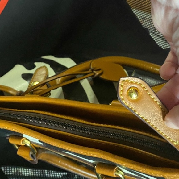 Vintage Tiger Print  Leather Handbag/Shoulder Bag (medium size) Never Used - Picture 6 of 12